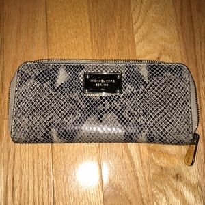Michael Kors wallet